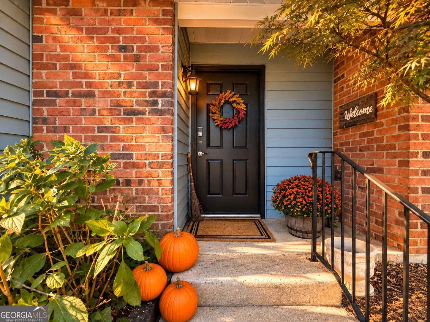 2 bedroom, 2 bathroom, 1,470 sq ft townhouse for rent at 1195 Minhinette Drive APT F, Roswell, GA 30075 for $3,200 a month — photo 3