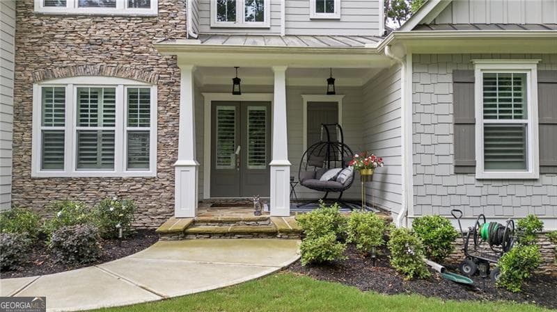 4 bedroom, 5 bathroom, 6,984 sq ft single family residence for sale at 3610 Chattahoochee Road, Cumming, GA 30041 — photo 4