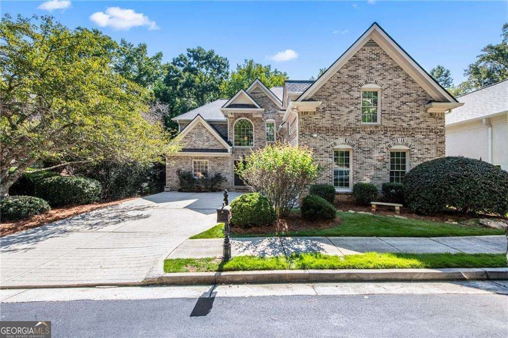 5 bedroom, 4.5 bathroom single family residence for sale at 2045 River Falls Drive, Roswell, GA 30076 — photo 2