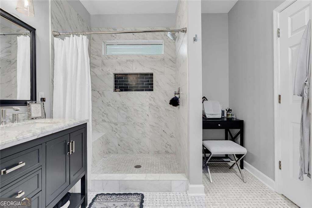 5 bedroom, 3.5 bathroom, 3,756 sq ft single family residence for sale at 214 Kingsley Way, Woodstock, GA 30188 — photo 7