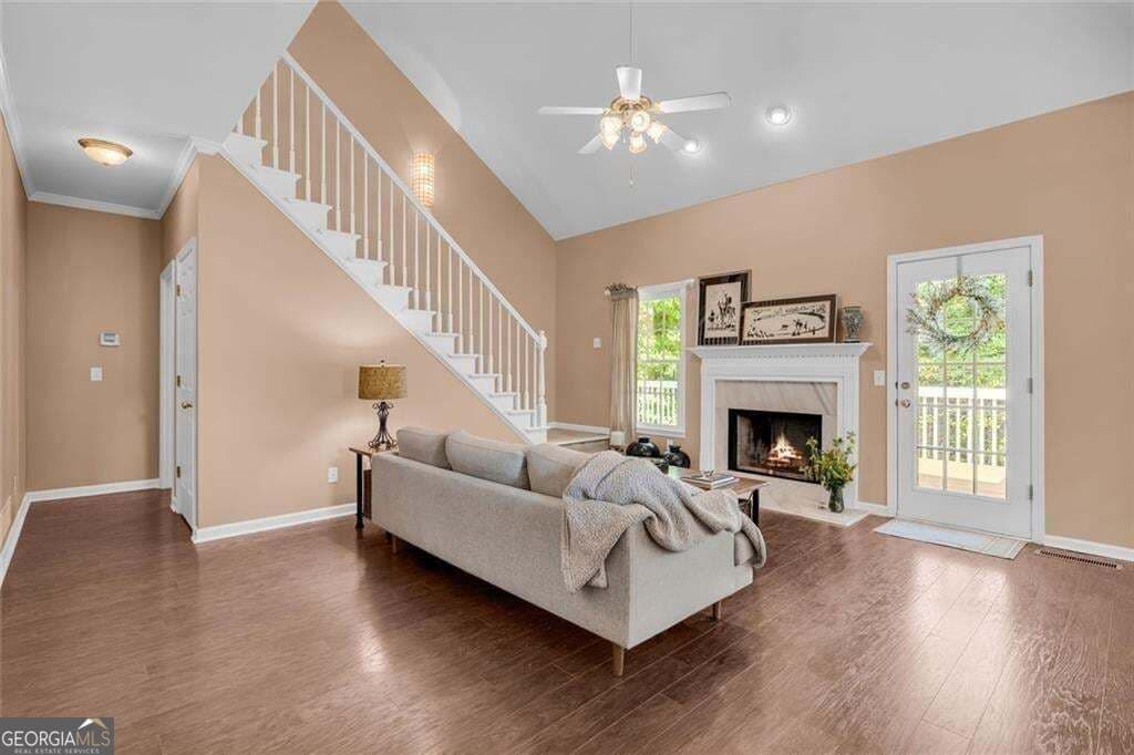 5 bedroom, 3.5 bathroom, 3,756 sq ft single family residence for sale at 214 Kingsley Way, Woodstock, GA 30188 — photo 5