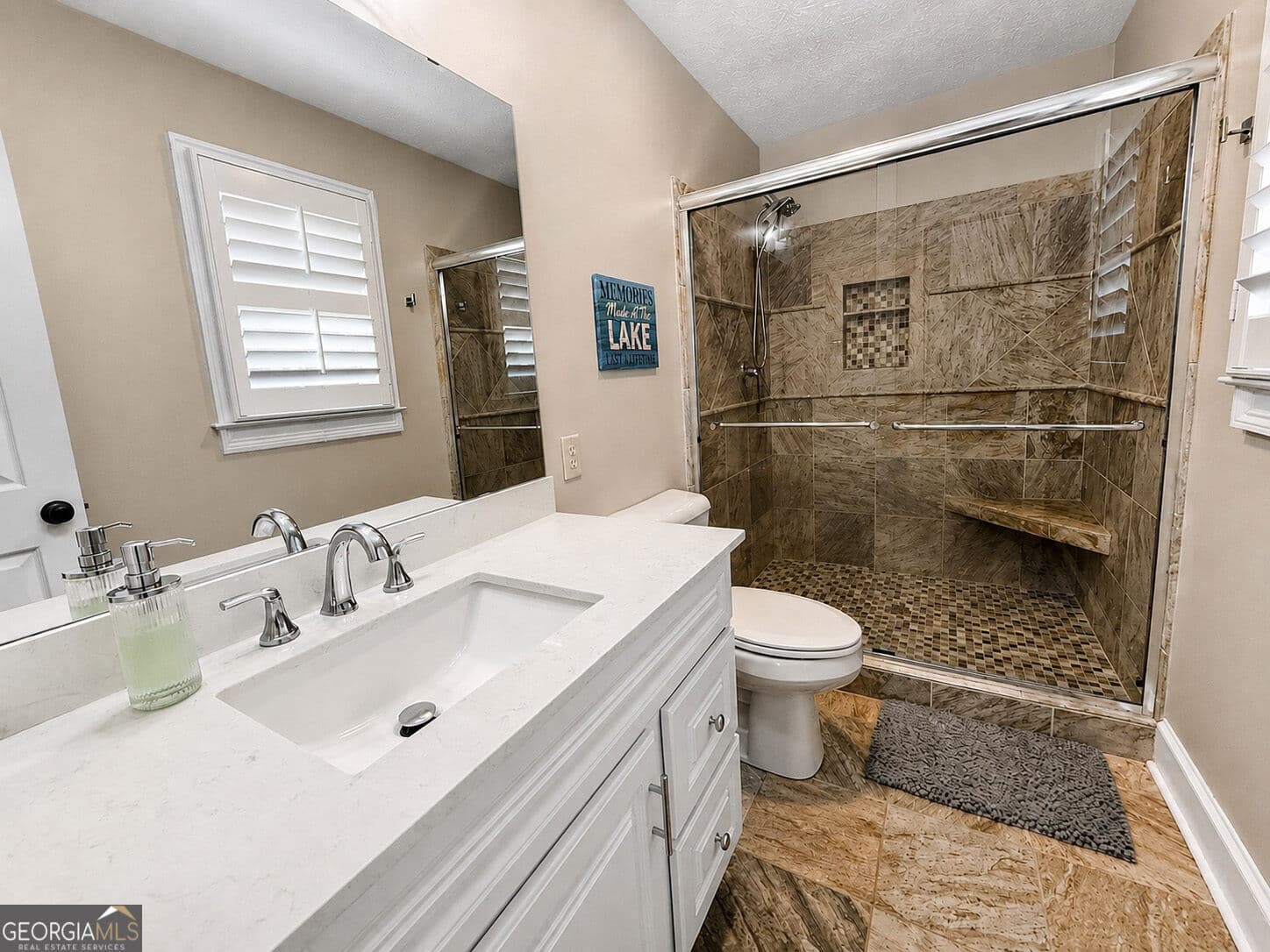 5 bedroom, 3 bathroom, 3,787 sq ft single family residence for sale at 201 Hickory Hill Lane, Martin, GA 30557 — photo 7
