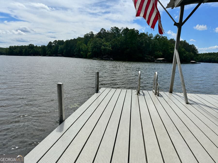 5 bedroom, 3 bathroom, 3,787 sq ft single family residence for sale at 201 Hickory Hill Lane, Martin, GA 30557 — photo 9