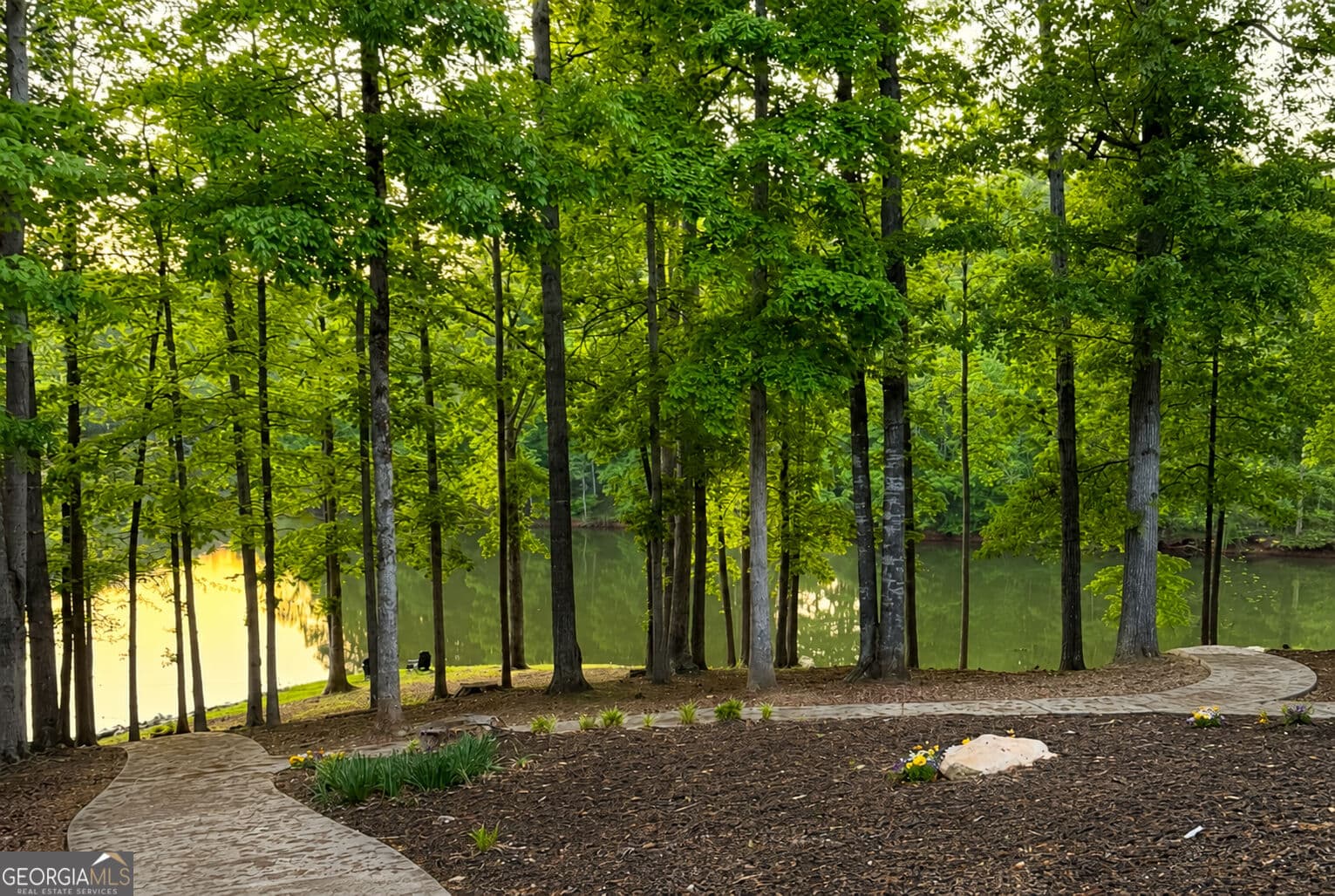 5 bedroom, 3 bathroom, 3,787 sq ft single family residence for sale at 201 Hickory Hill Lane, Martin, GA 30557 — photo 8