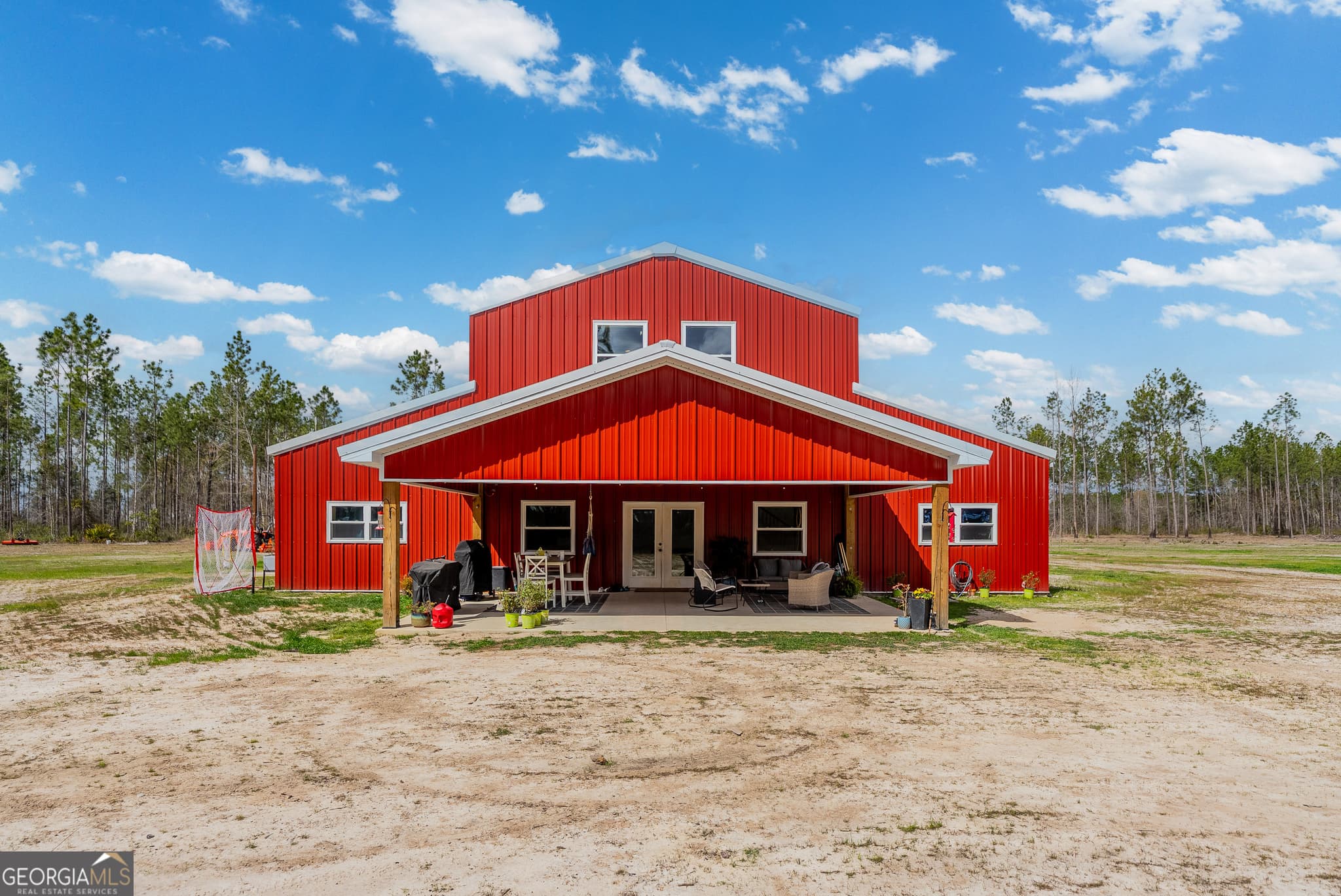5 bedroom, 4 bathroom, 4,800 sq ft single family residence for sale at 2110 Post Road, Hazlehurst, GA 31539 — photo 3