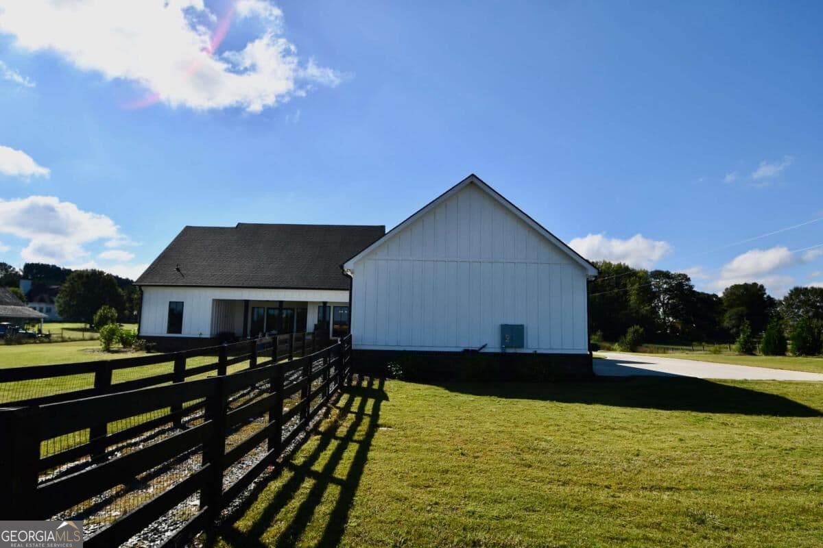3 bedroom, 2 bathroom, 2,838 sq ft single family residence for sale at 1522 Greene Ferry Road, Watkinsville, GA 30677 — photo 4