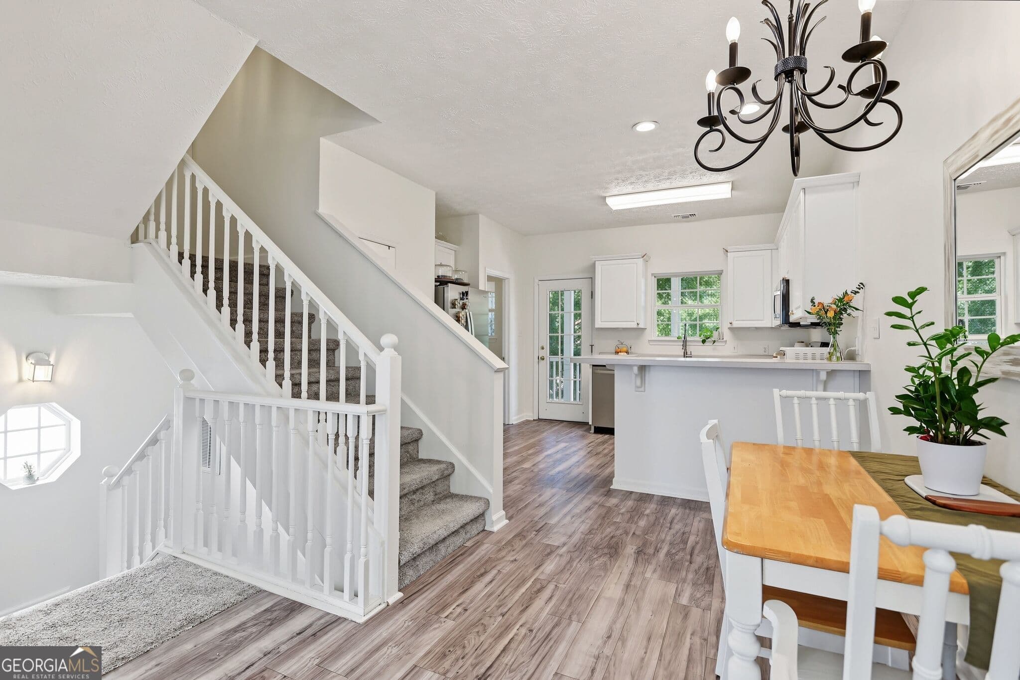 3 bedroom, 3 bathroom, 1,818 sq ft townhouse for sale at 106 Station Trail, Savannah, GA 31406 — photo 7