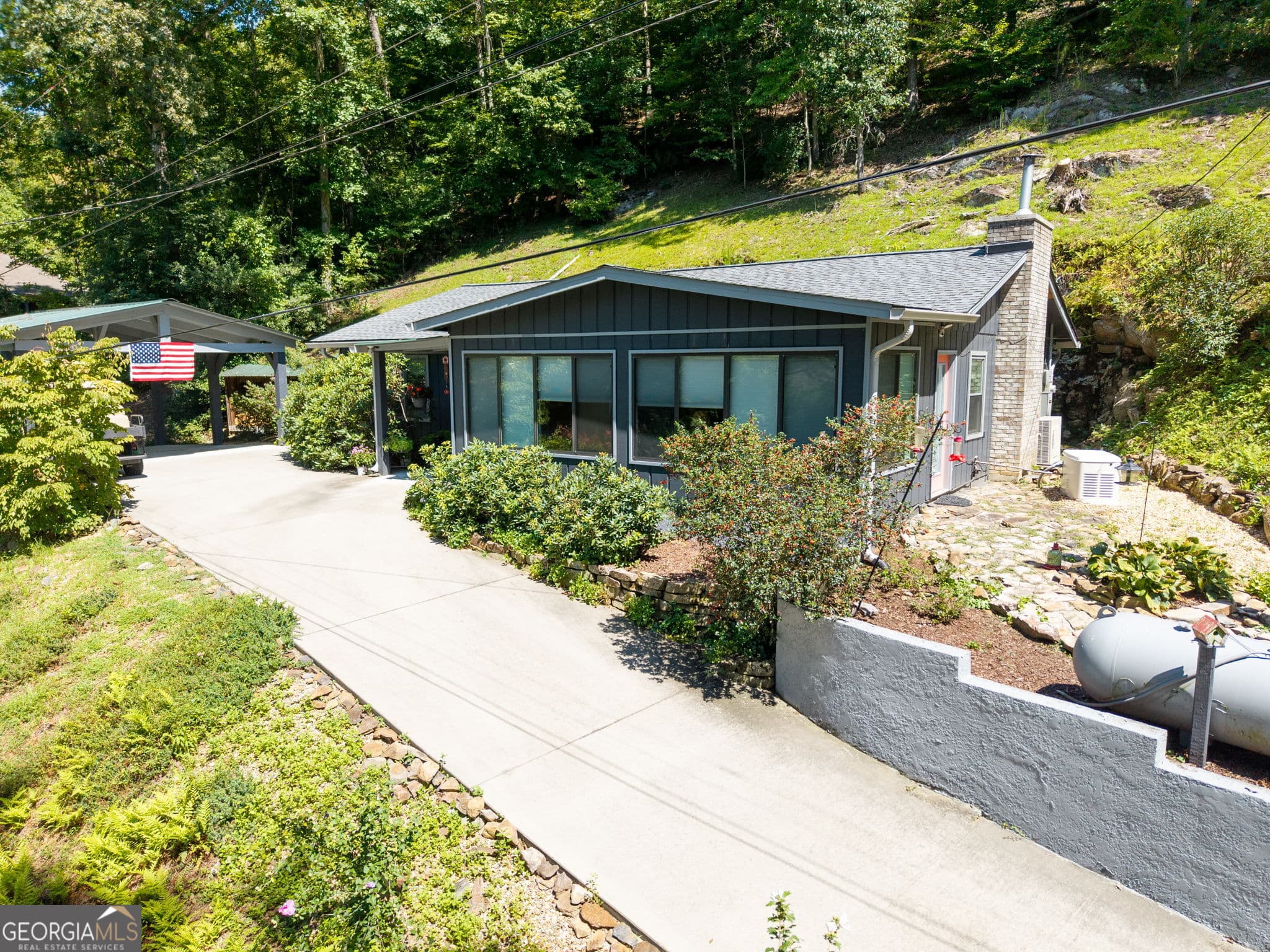 2 bedroom, 2 bathroom single family residence for sale at 162 Hiawassee River Road, Brasstown, NC 28902 — photo 4