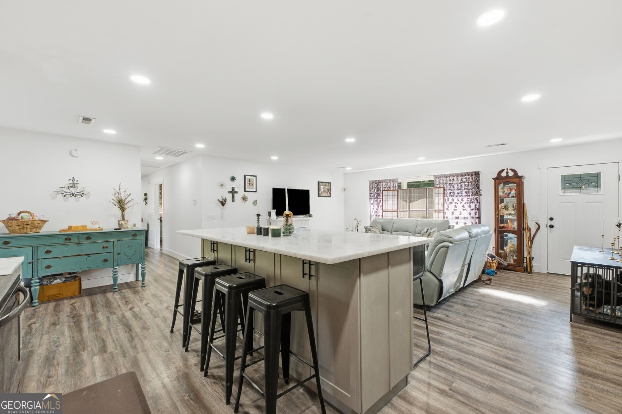 4 bedroom, 2.5 bathroom, 1,800 sq ft single family residence for sale at 6270 Highway 193, Flintstone, GA 30725 — photo 5