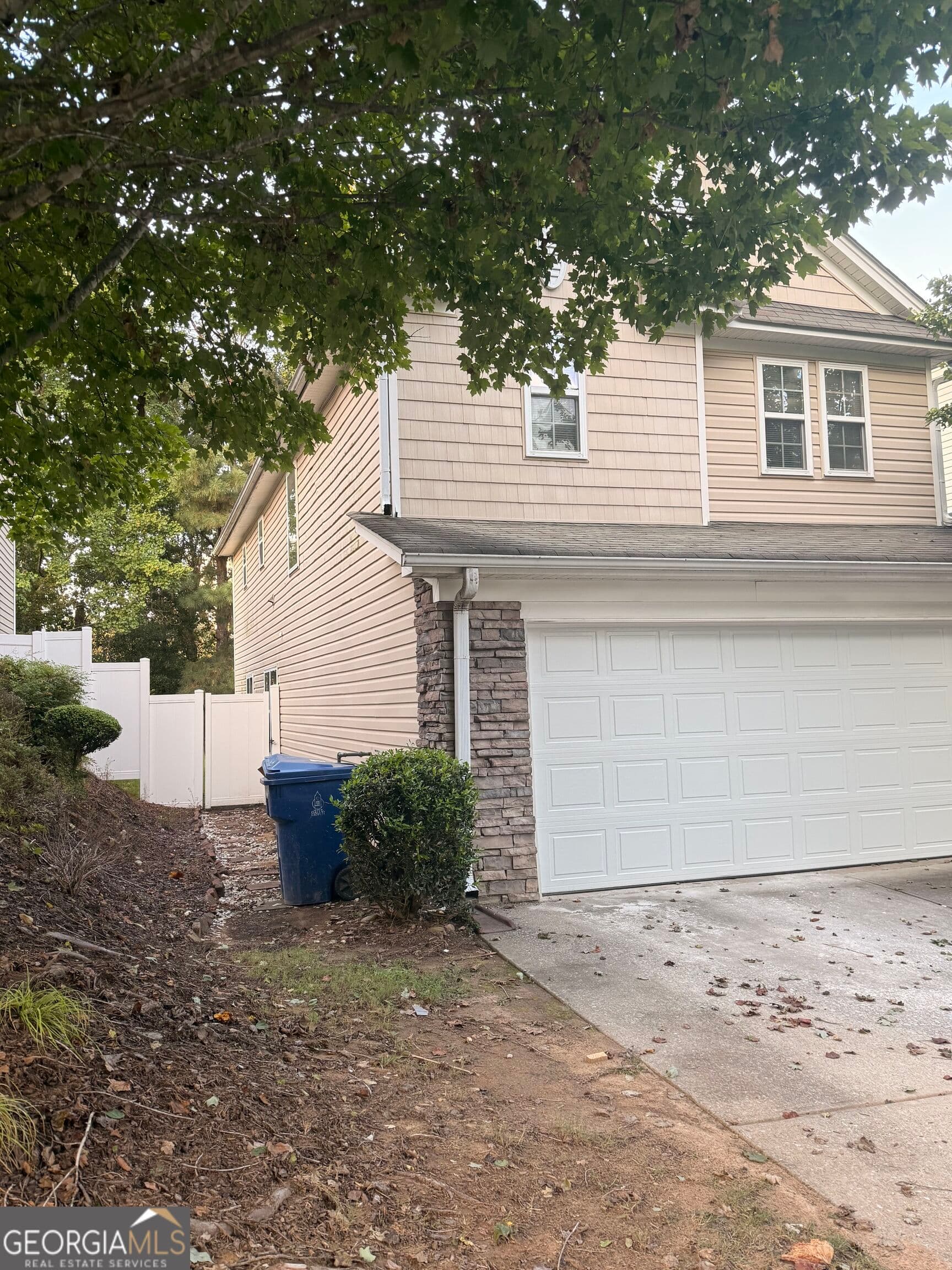 4 bedroom, 2.5 bathroom single family residence for rent at 311 Silver Spring Street, Dallas, GA 30157 for $2,700 a month — photo 3
