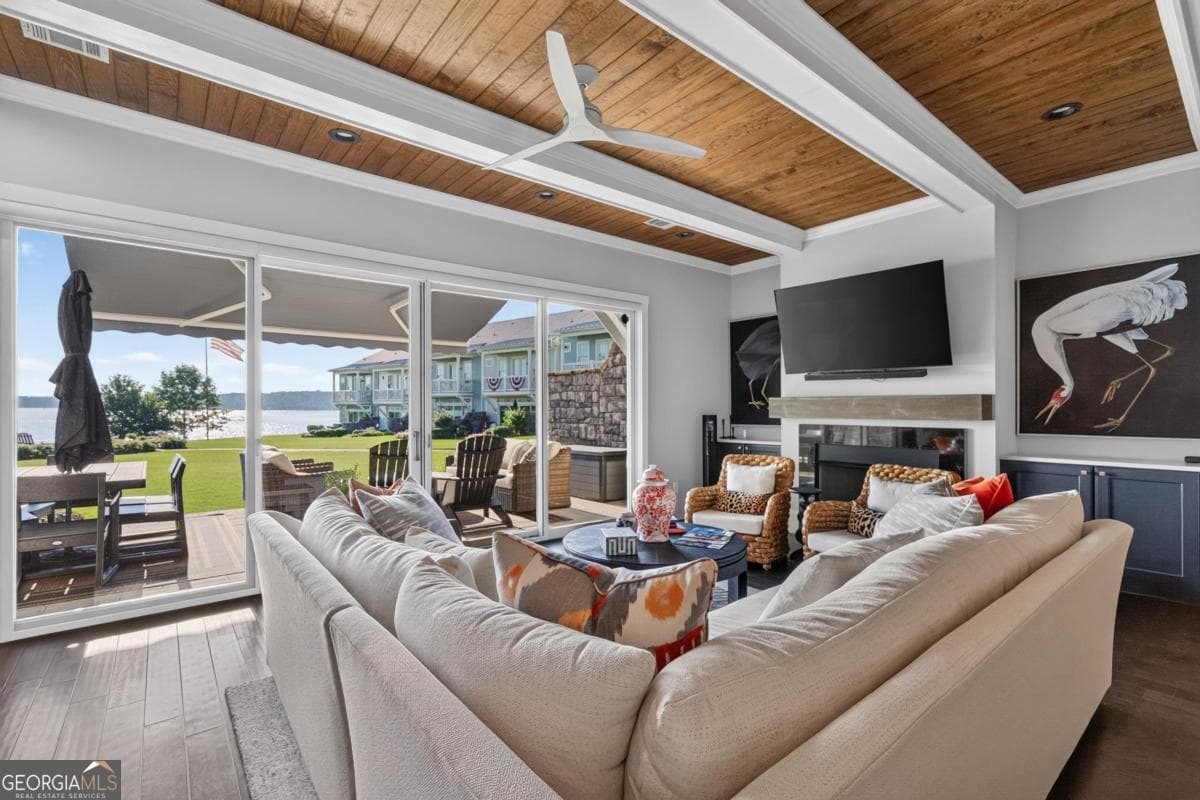 3 bedroom, 3.5 bathroom, 2,663 sq ft townhouse for sale at 204 Collis Marina Road, Eatonton, GA 31024 — photo 6
