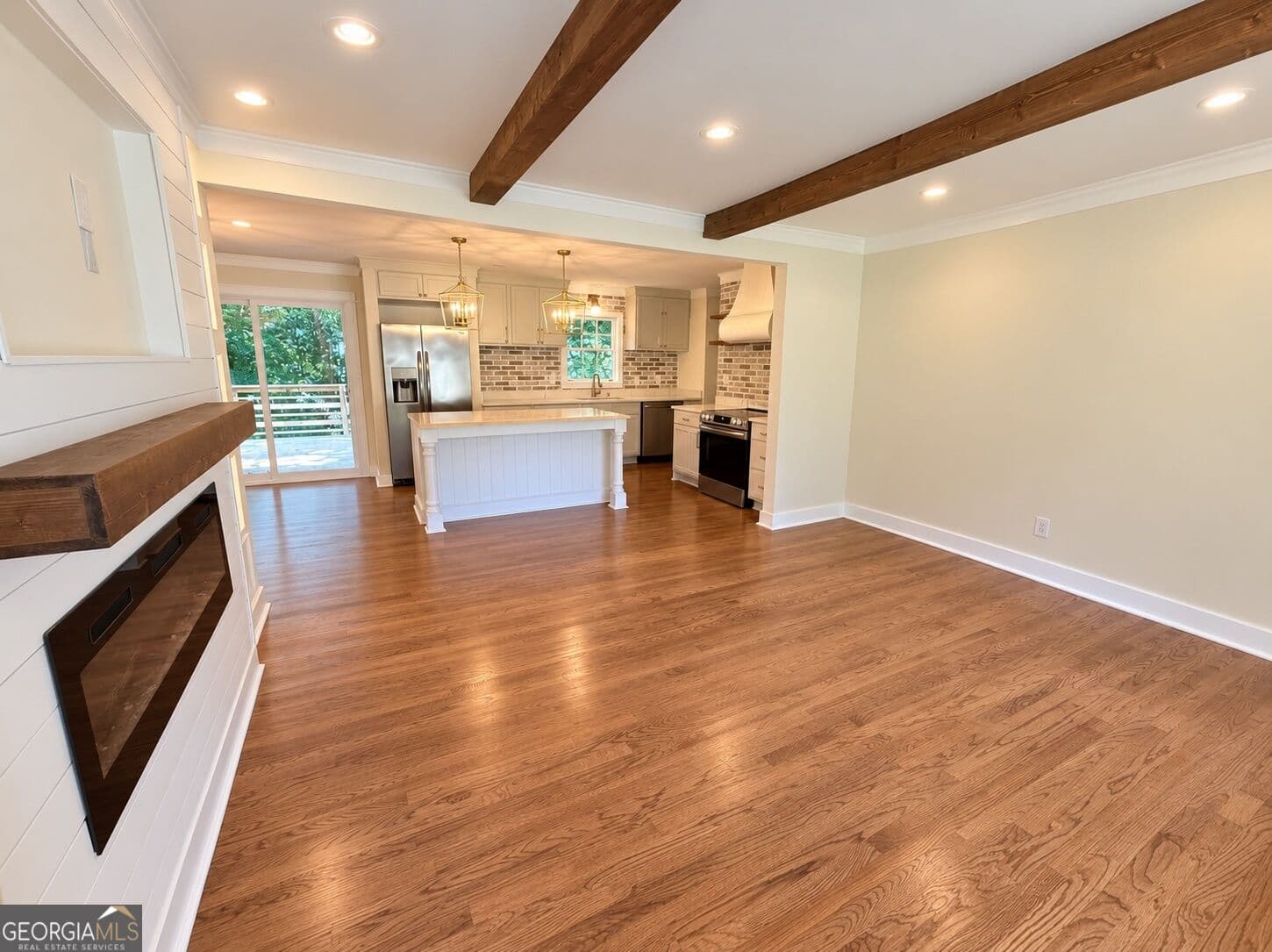 4 bedroom, 3 bathroom, 2,430 sq ft single family residence for sale at 6356 Fitzgerald Lane, Austell, GA 30168 — photo 2