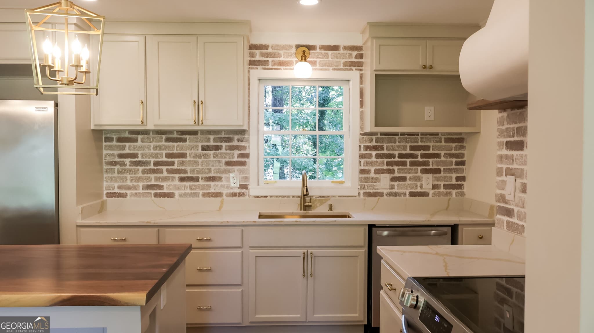 4 bedroom, 3 bathroom, 2,430 sq ft single family residence for sale at 6356 Fitzgerald Lane, Austell, GA 30168 — photo 7
