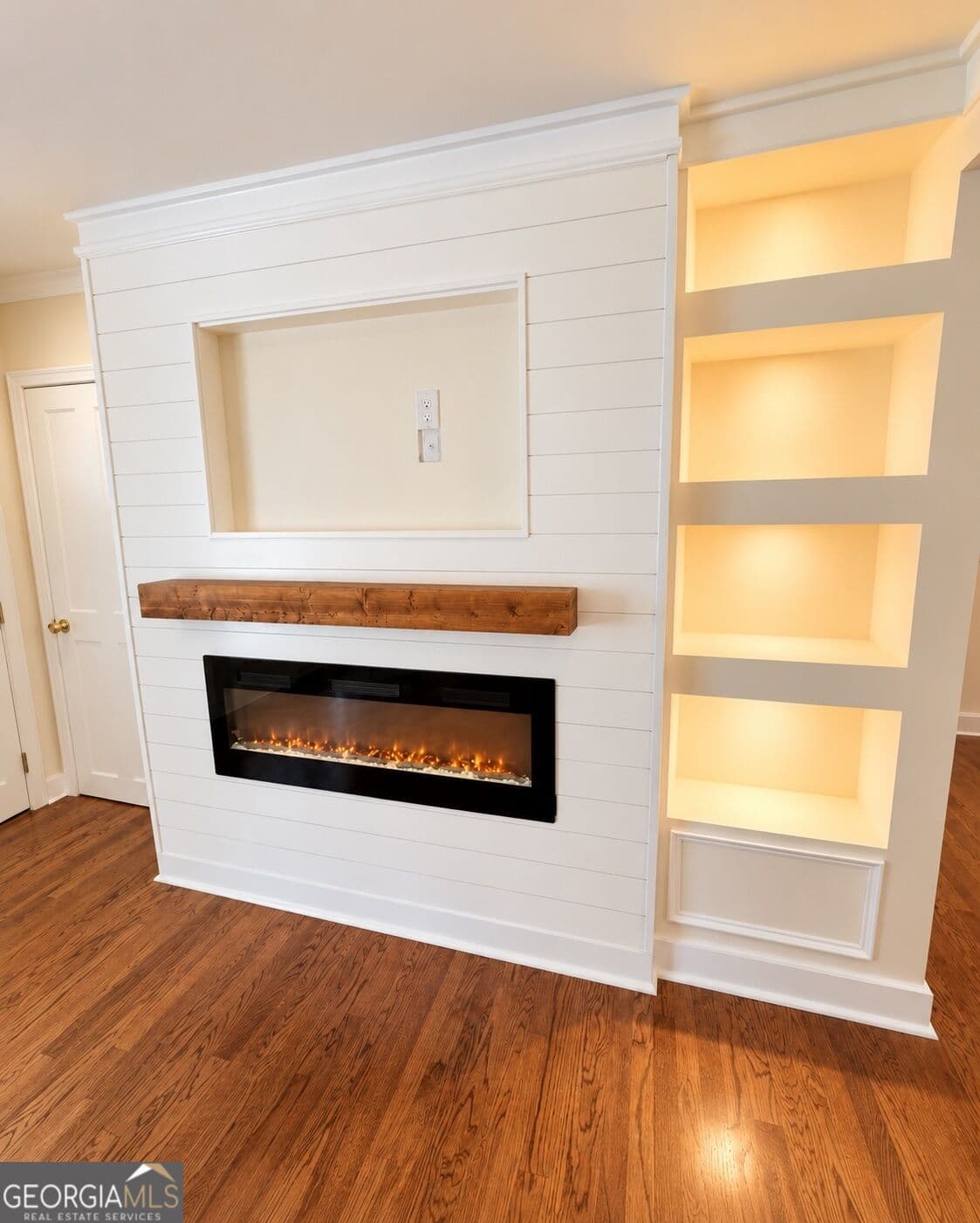 4 bedroom, 3 bathroom, 2,430 sq ft single family residence for sale at 6356 Fitzgerald Lane, Austell, GA 30168 — photo 8