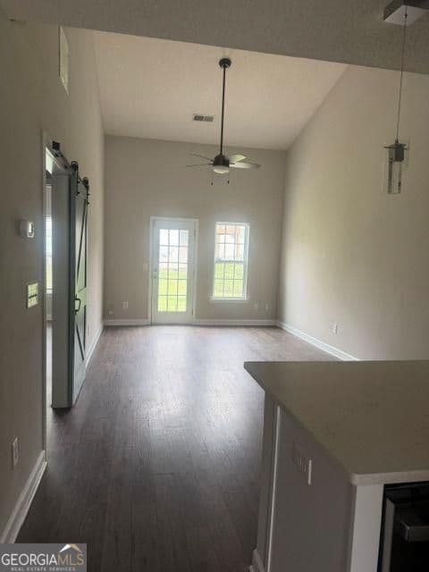 2 bedroom, 2 bathroom, 1,304 sq ft townhouse for rent at 305 Fox Overlook, Woodstock, GA 30188 for $1,900 a month — photo 3