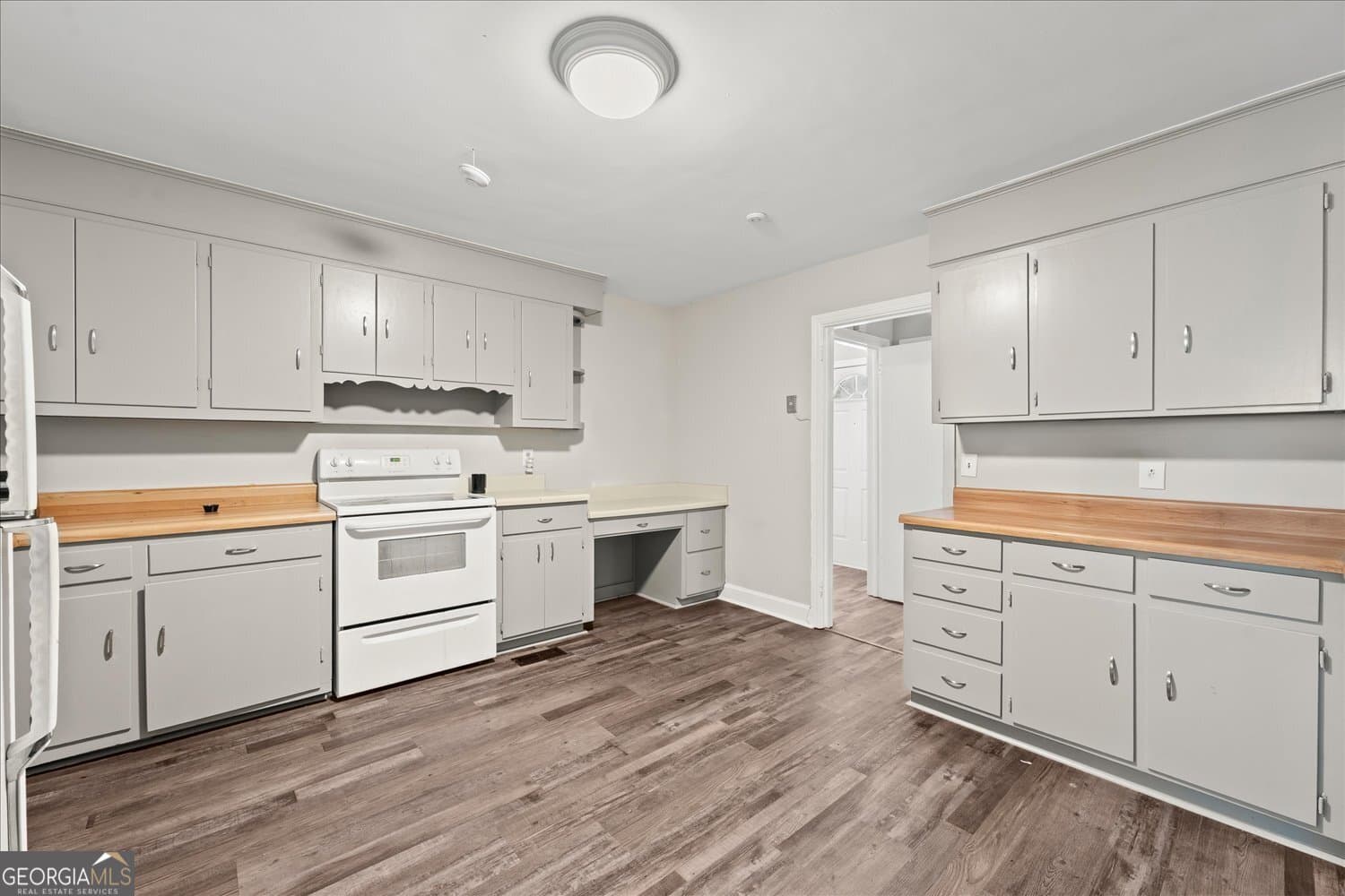 3 bedroom, 2 bathroom, 1,167 sq ft single family residence for sale at 3021 Storey Drive, Augusta, GA 30906 — photo 6