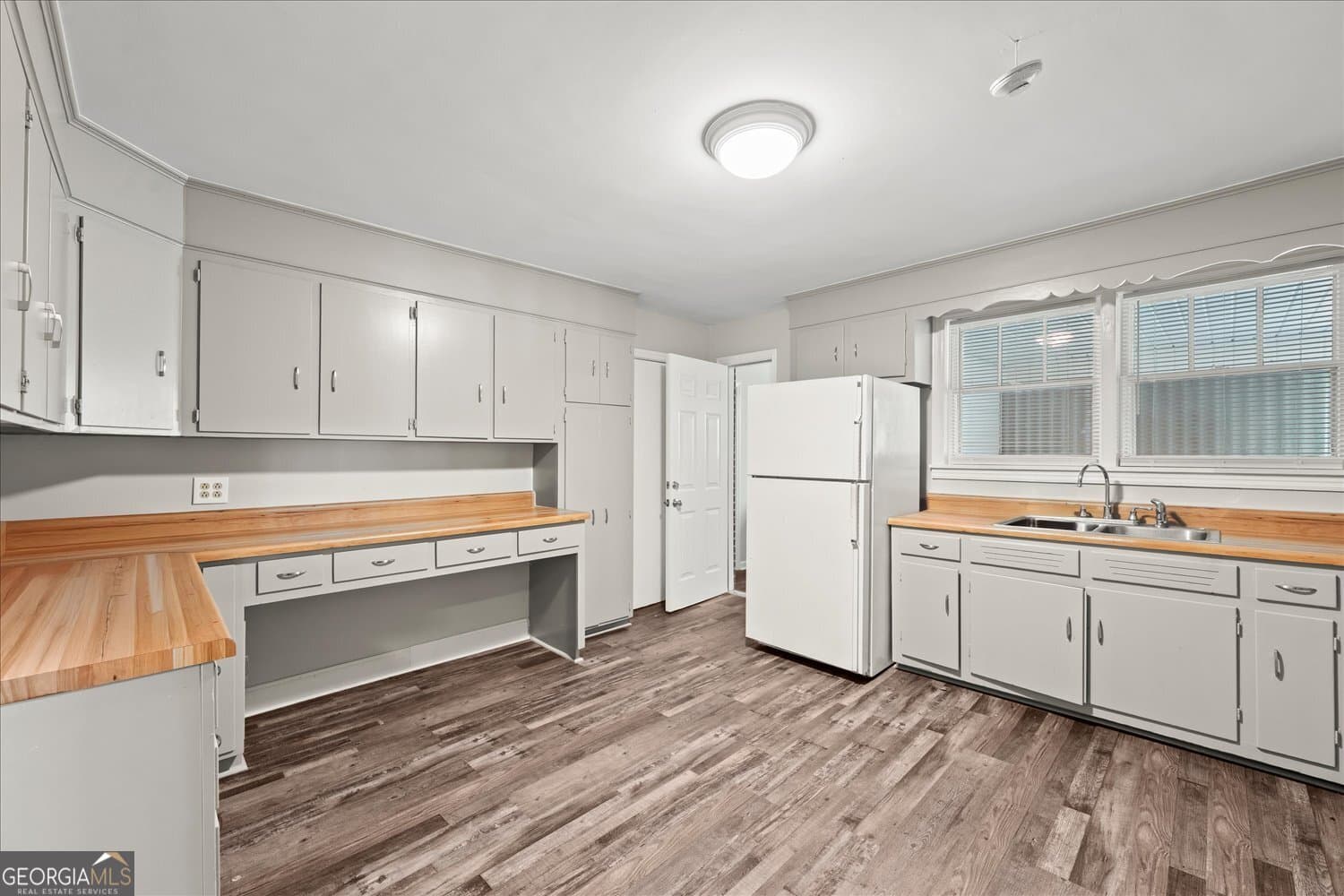 3 bedroom, 2 bathroom, 1,167 sq ft single family residence for sale at 3021 Storey Drive, Augusta, GA 30906 — photo 5