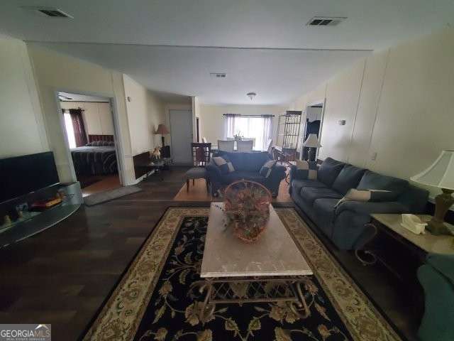 3 bedroom, 2 bathroom, 1,568 sq ft manufactured home,single family residence for sale at 339 Chapel Hill Circle 15, Enigma, GA 31749 — photo 7