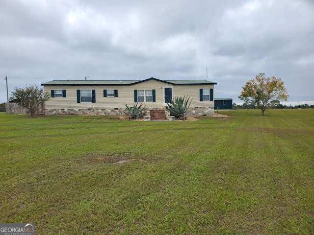 3 bedroom, 2 bathroom, 1,568 sq ft manufactured home,single family residence for sale at 339 Chapel Hill Circle 15, Enigma, GA 31749