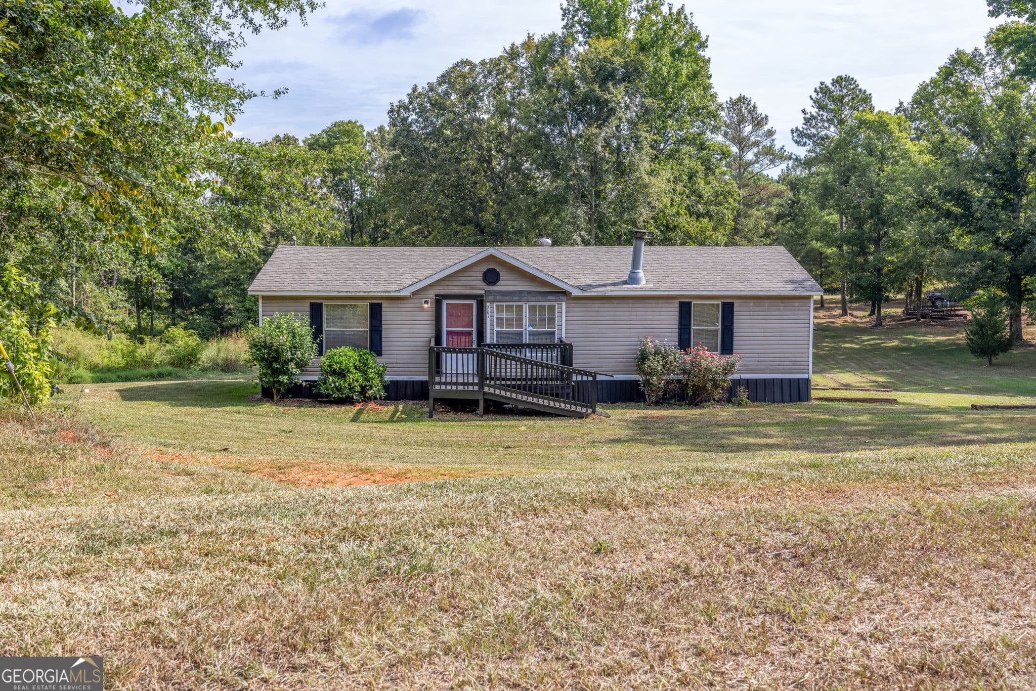 3 bedroom, 2 bathroom, 1,248 sq ft single family residence for sale at 201 Valley Circle, Washington, GA 30673 — photo 3
