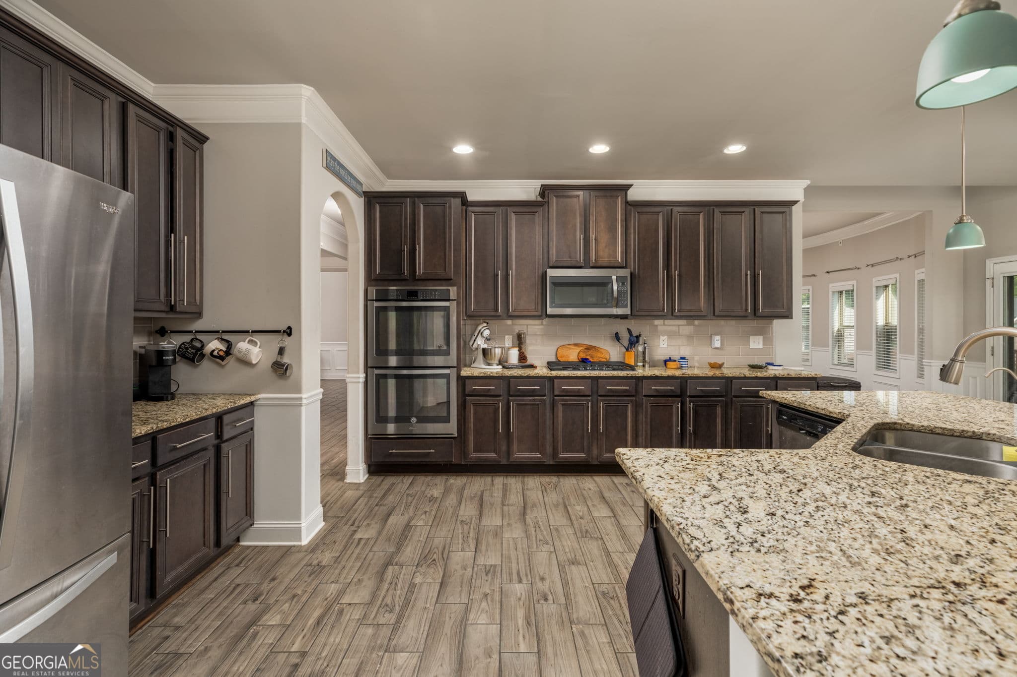 6 bedroom, 4 bathroom, 4,332 sq ft single family residence for sale at 102 Arapaho Drive, Kathleen, GA 31047 — photo 6