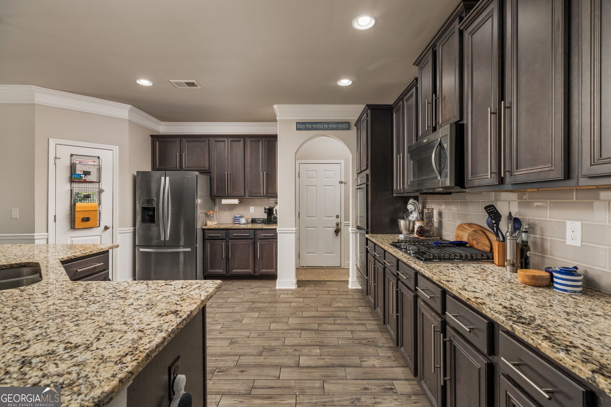 6 bedroom, 4 bathroom, 4,332 sq ft single family residence for sale at 102 Arapaho Drive, Kathleen, GA 31047 — photo 4