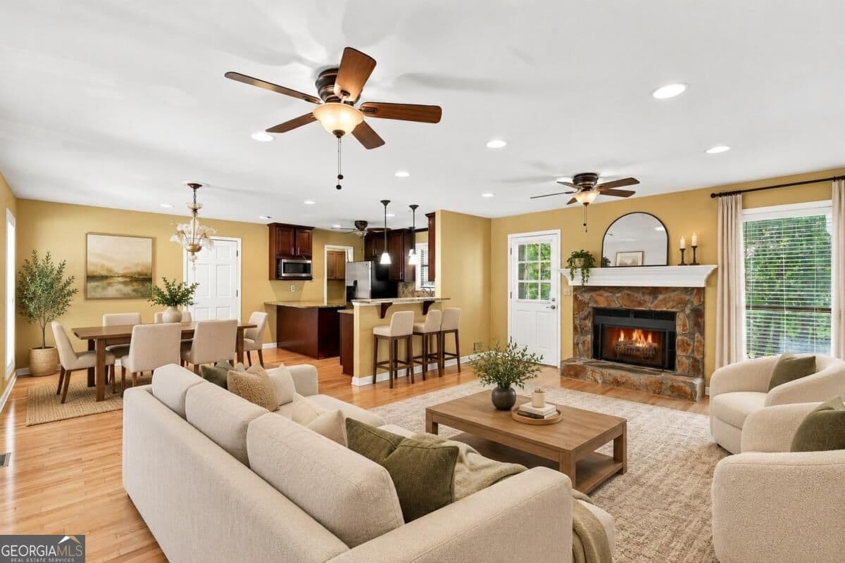 3 bedroom, 2 bathroom, 1,566 sq ft single family residence for sale at 4049 Tutwren Court, Marietta, GA 30066 — photo 6