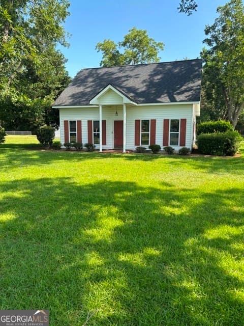 3 bedroom, 2 bathroom, 1,640 sq ft single family residence for sale at 29 GROVE Lane, Claxton, GA 30417 — photo 2