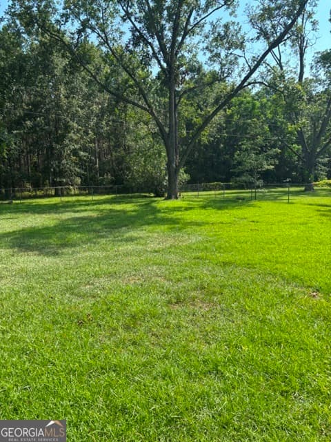 3 bedroom, 2 bathroom, 1,640 sq ft single family residence for sale at 29 GROVE Lane, Claxton, GA 30417 — photo 5