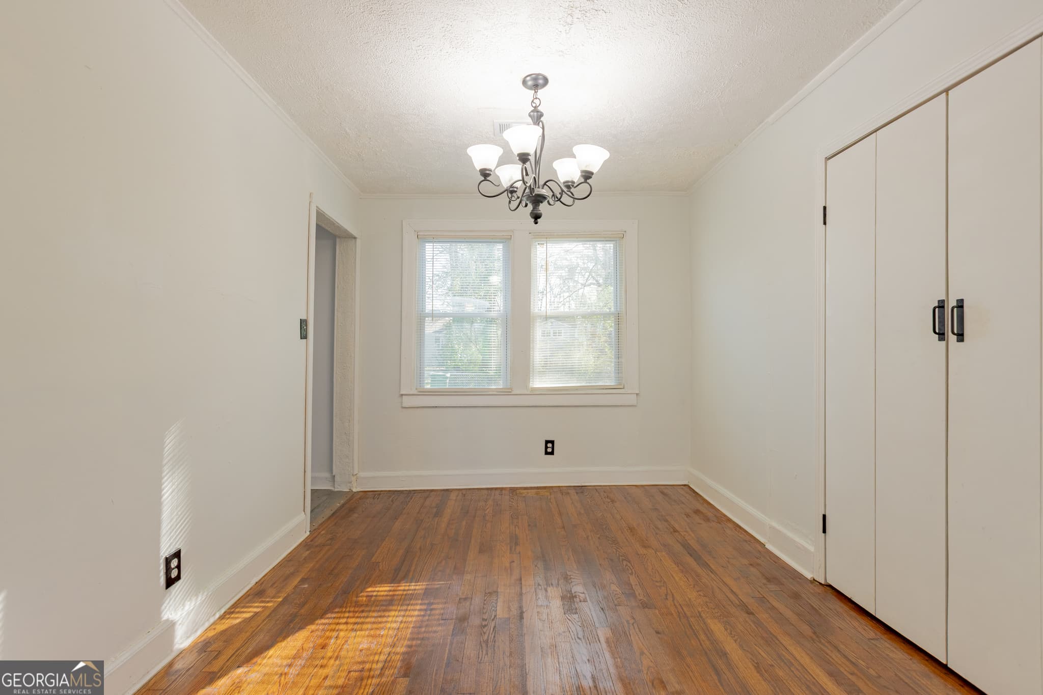 3 bedroom, 2 bathroom, 1,500 sq ft single family residence for sale at 1102 Calvin Avenue, Columbus, GA 31903 — photo 6