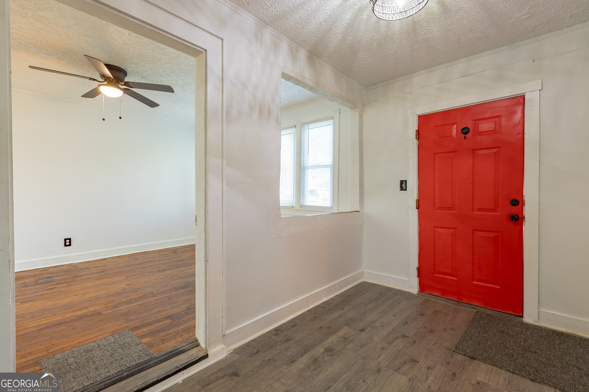 3 bedroom, 2 bathroom, 1,500 sq ft single family residence for sale at 1102 Calvin Avenue, Columbus, GA 31903 — photo 3