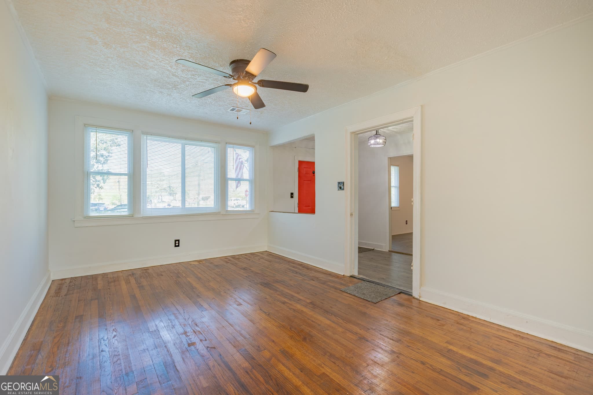 3 bedroom, 2 bathroom, 1,500 sq ft single family residence for sale at 1102 Calvin Avenue, Columbus, GA 31903 — photo 5
