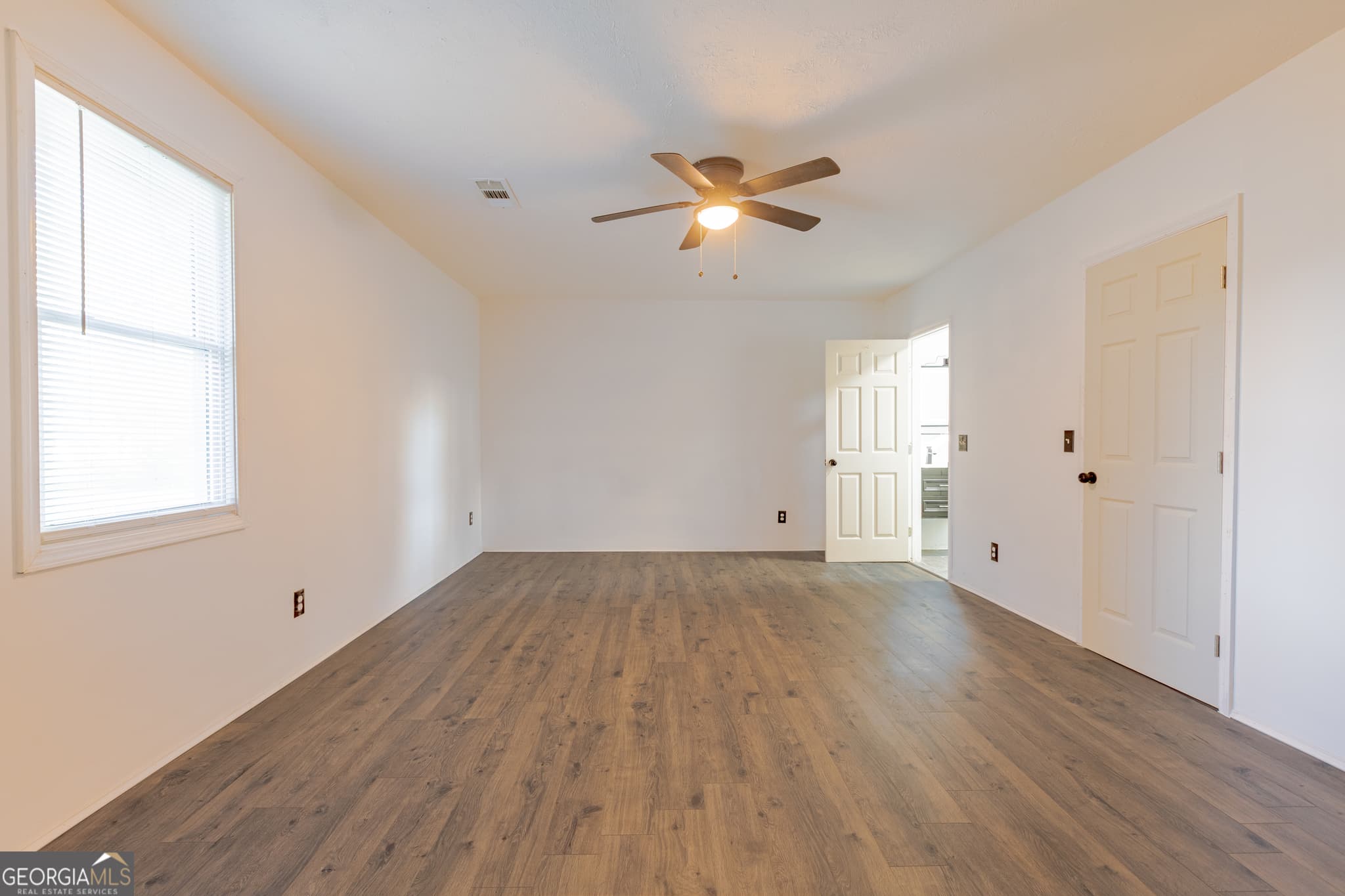 3 bedroom, 2 bathroom, 1,500 sq ft single family residence for sale at 1102 Calvin Avenue, Columbus, GA 31903 — photo 9