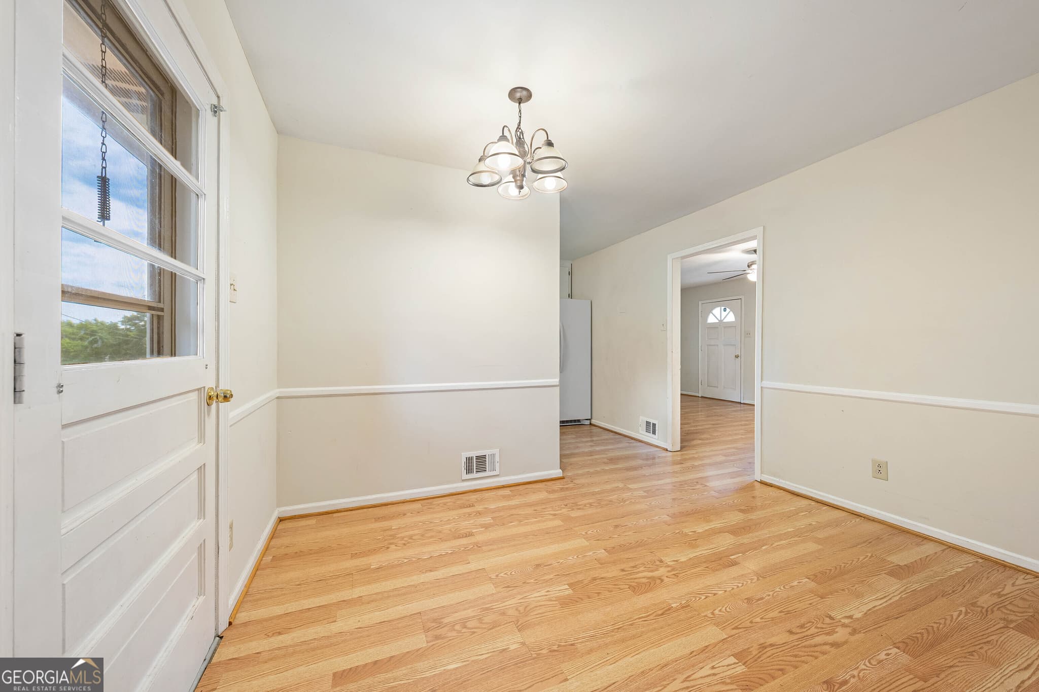 3 bedroom, 2 bathroom, 1,200 sq ft single family residence for sale at 1172 Shoal Creek Church Road, Lavonia, GA 30553 — photo 8