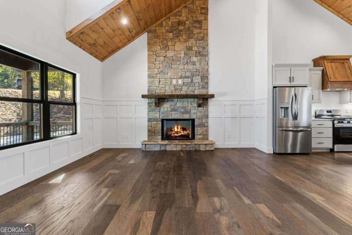 3 bedroom, 2 bathroom, 1,408 sq ft single family residence for sale at 640 Hickory Ridge 41, Ellijay, GA 30536 — photo 9