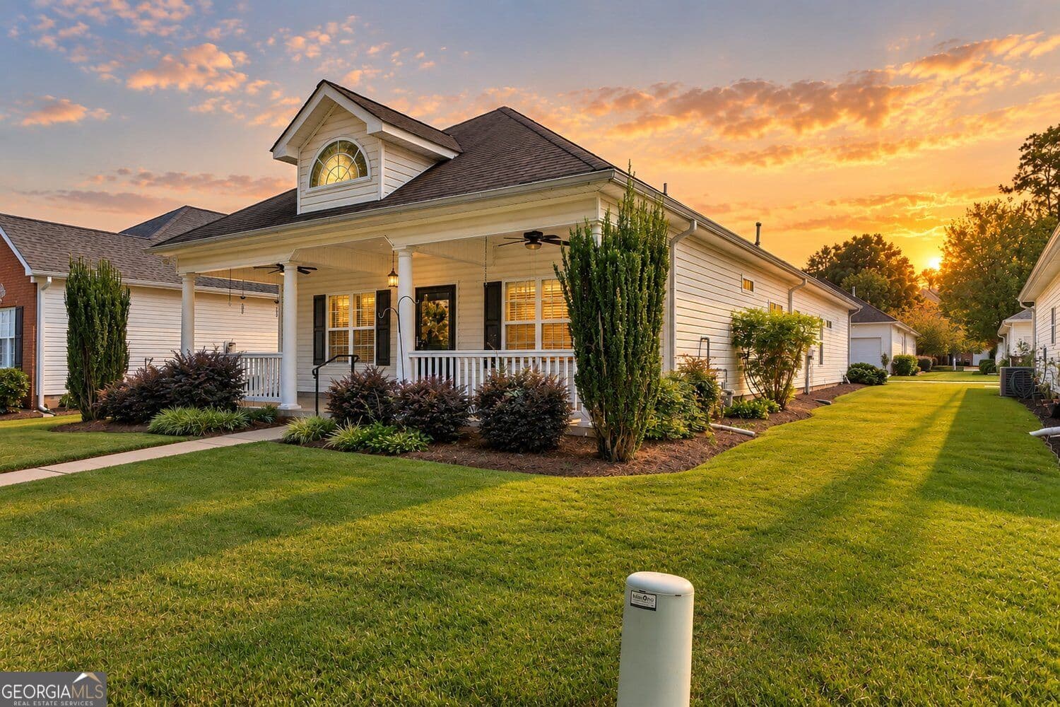 2 bedroom, 2 bathroom, 1,445 sq ft single family residence for sale at 200 Emily Park, Fayetteville, GA 30215 — photo 2