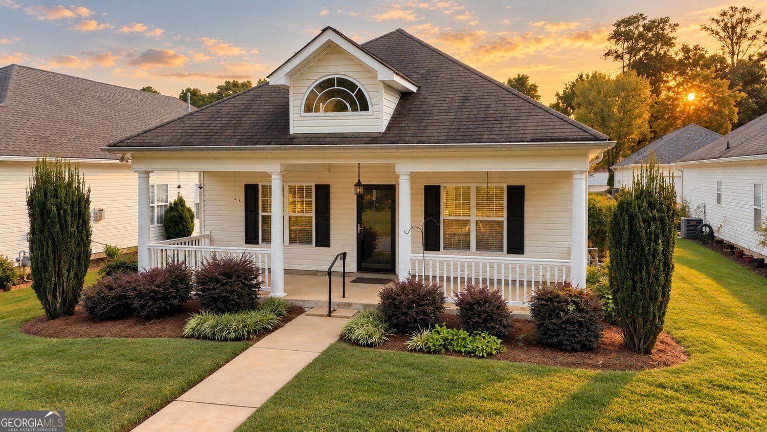 2 bedroom, 2 bathroom, 1,445 sq ft single family residence for sale at 200 Emily Park, Fayetteville, GA 30215 — photo 1 of 31