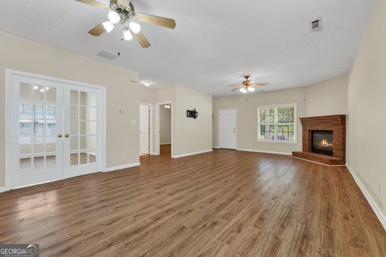 2 bedroom, 2 bathroom, 1,445 sq ft single family residence for sale at 200 Emily Park, Fayetteville, GA 30215 — photo 9