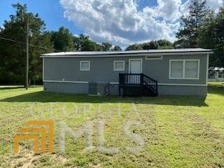 3 bedroom, 2 bathroom, 1,600 sq ft manufactured home,single family residence for rent at 820 City Pond Road, Winder, GA 30680 for $1,500 a month — photo 2