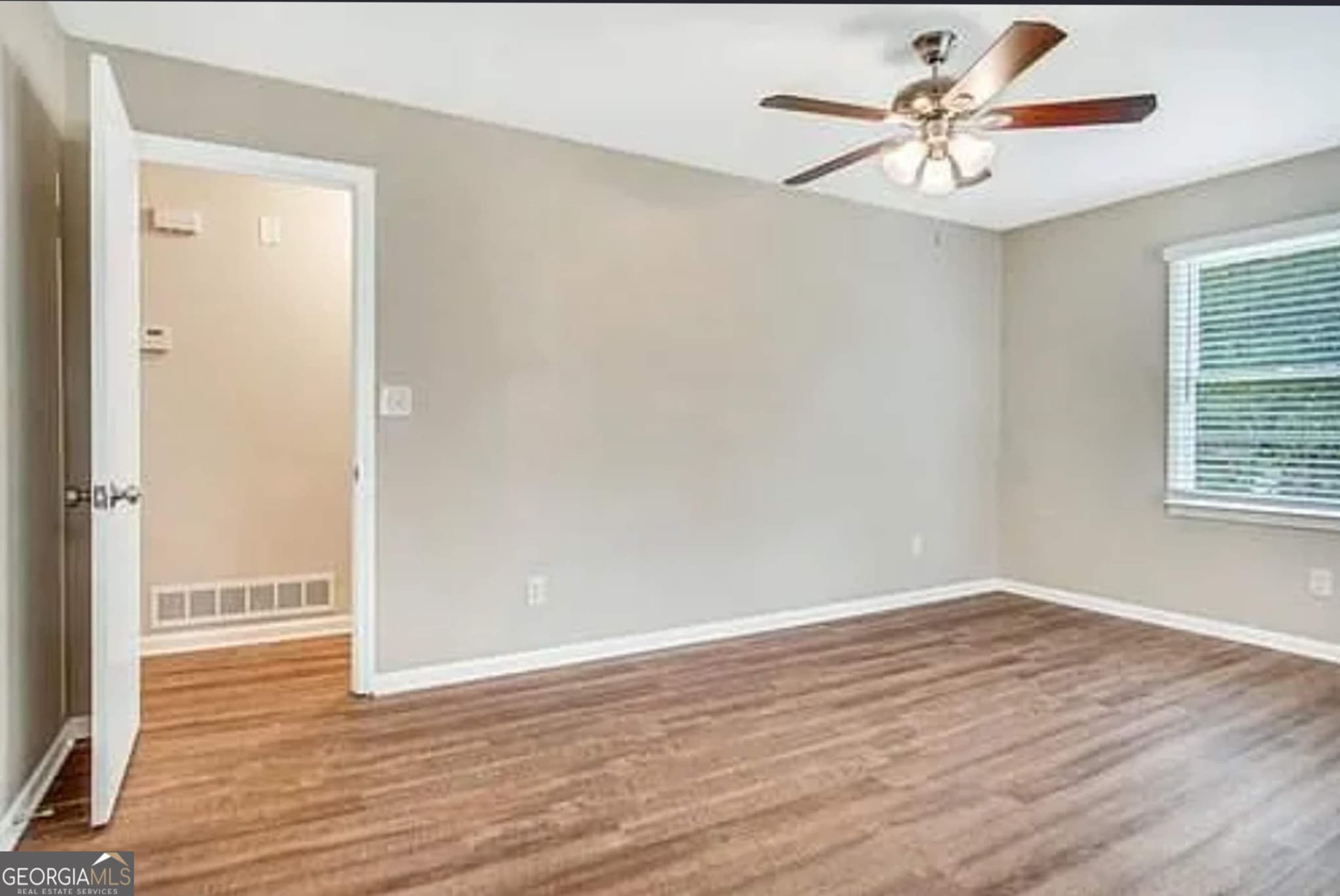 3 bedroom, 1 bathroom, 1,083 sq ft single family residence for sale at 6263 Green Acres Drive, Covington, GA 30014 — photo 5