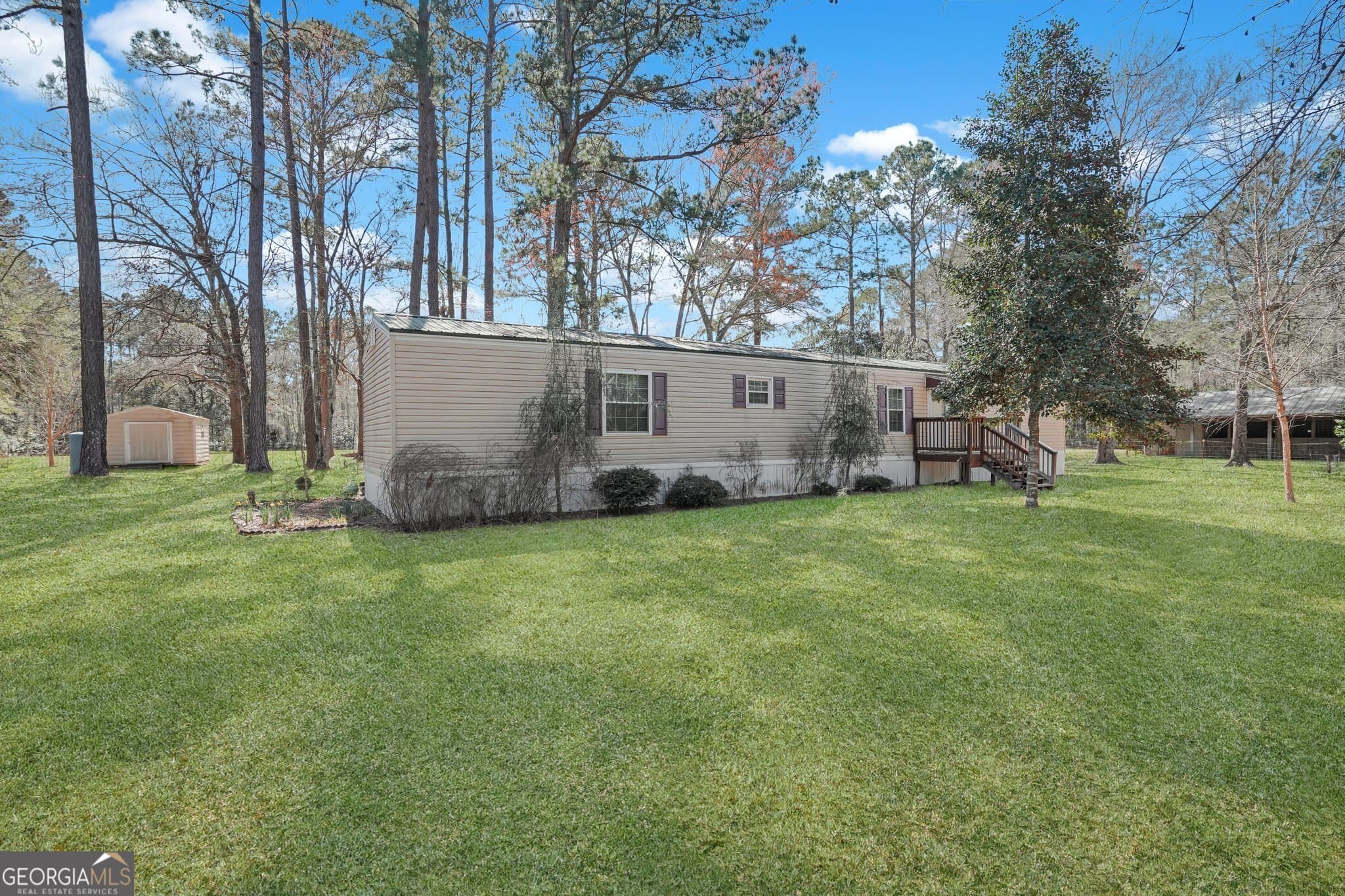 3 bedroom, 2 bathroom manufactured home,single family residence sold at 6518 Buchan Road, Pembroke, GA 31321