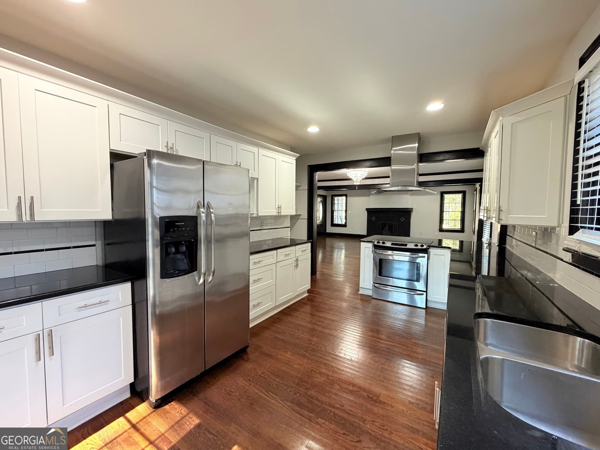 3 bedroom, 2 bathroom, 1,890 sq ft single family residence for rent at 1594 Beecher Street, Atlanta, GA 30310 for $1,895 a month — photo 9