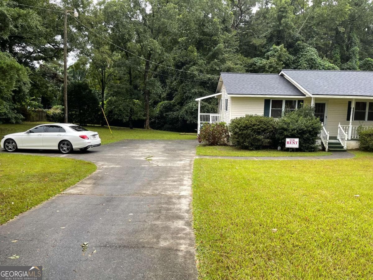 3 bedroom, 2 bathroom, 1,456 sq ft single family residence for rent at 1031 Rock Springs Road, Lawrenceville, GA 30043 for $2,200 a month — photo 2