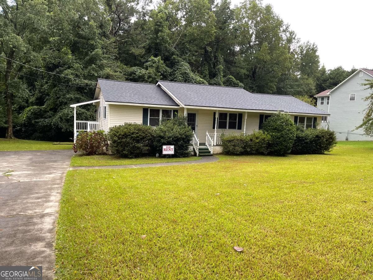 3 bedroom, 2 bathroom, 1,456 sq ft single family residence for rent at 1031 Rock Springs Road, Lawrenceville, GA 30043 for $2,200 a month — photo 1 of 12