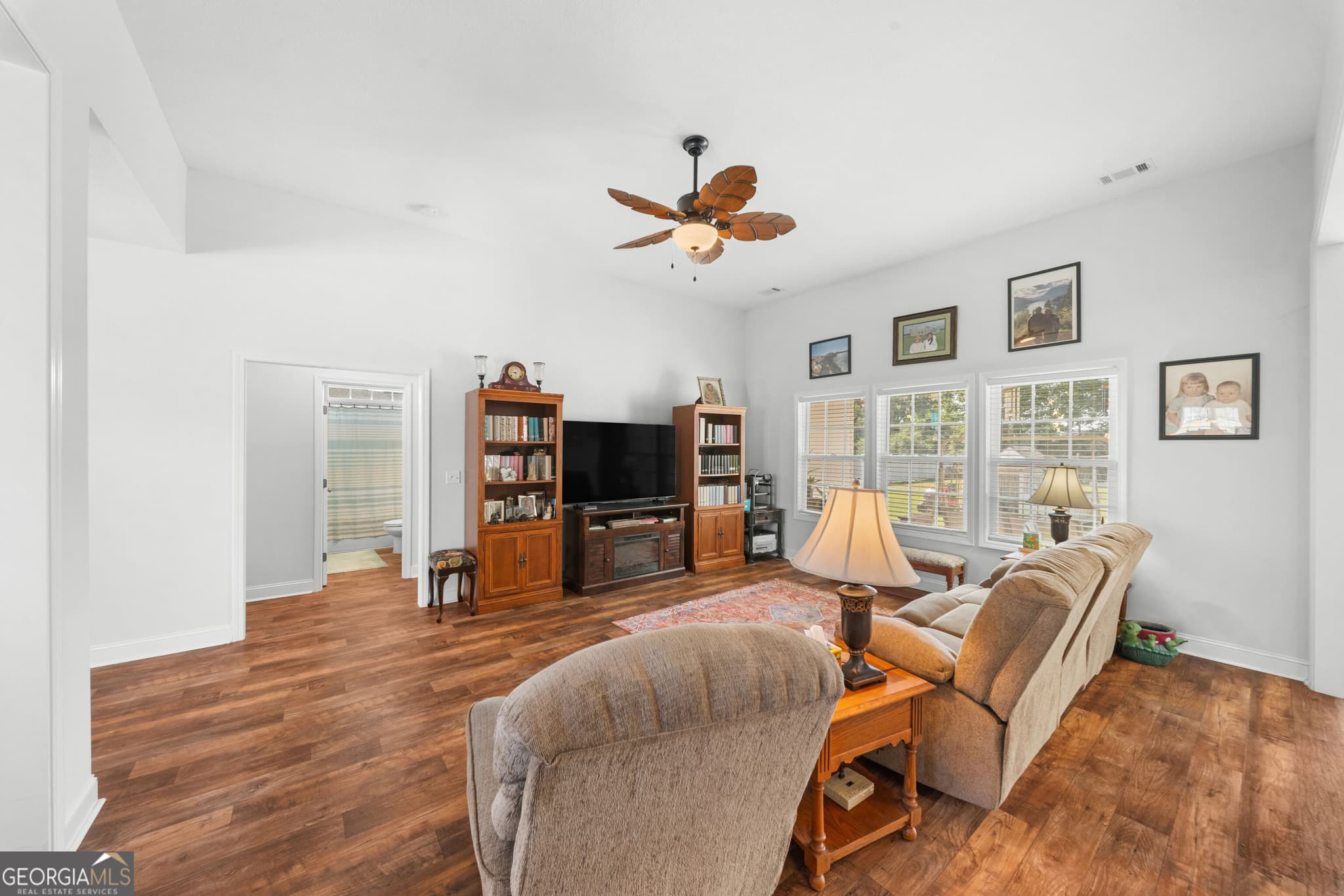 3 bedroom, 2 bathroom, 1,685 sq ft single family residence for sale at 101 Bridgewater Way, Statesboro, GA 30458 — photo 9