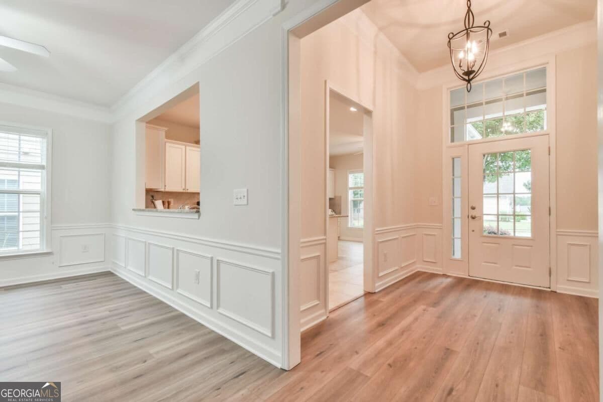 2 bedroom, 2 bathroom, 1,942 sq ft single family residence for sale at 6632 Fawn Meadow Lane, Hoschton, GA 30548 — photo 8