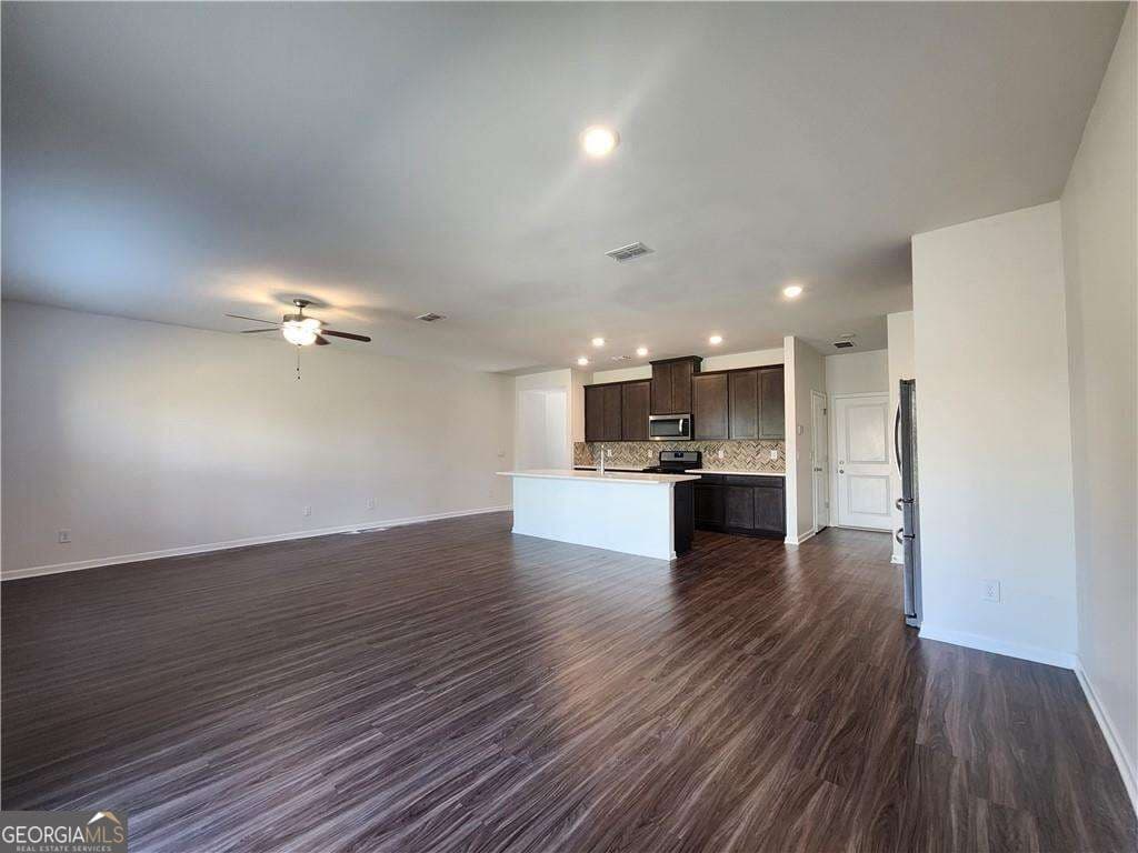 3 bedroom, 2.5 bathroom, 2,055 sq ft townhouse for sale at 4643 Piston Junction, Mableton, GA 30126 — photo 7