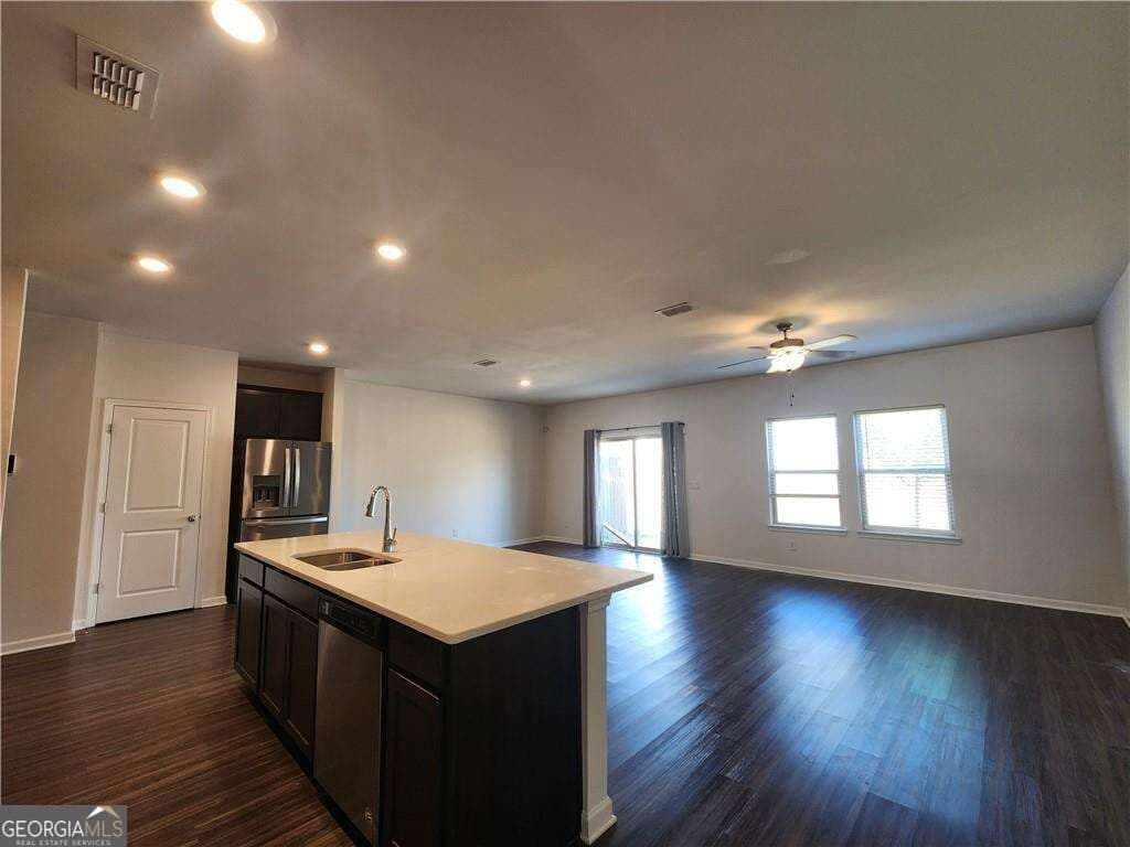 3 bedroom, 2.5 bathroom, 2,055 sq ft townhouse for sale at 4643 Piston Junction, Mableton, GA 30126 — photo 4