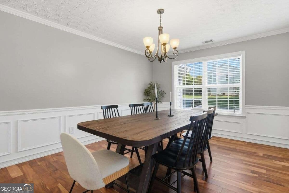 5 bedroom, 3.5 bathroom, 4,162 sq ft single family residence for sale at 2506 Betty Sue Drive, Buford, GA 30519 — photo 6