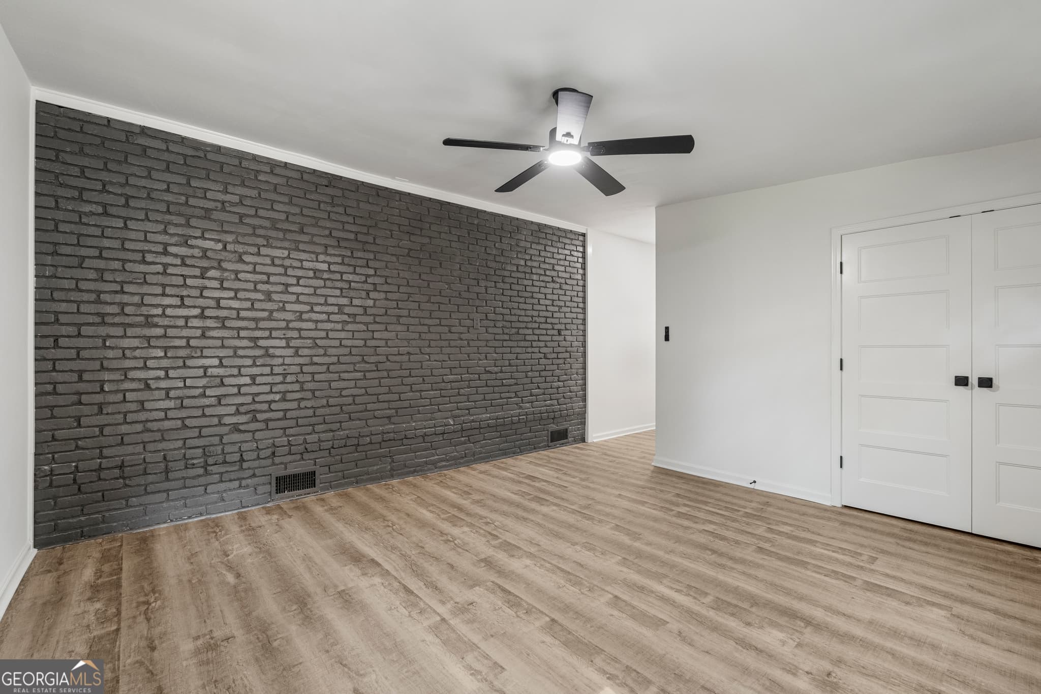 4 bedroom, 2 bathroom, 1,808 sq ft single family residence for sale at 2322 LAUREL Drive, Columbus, GA 31907 — photo 2